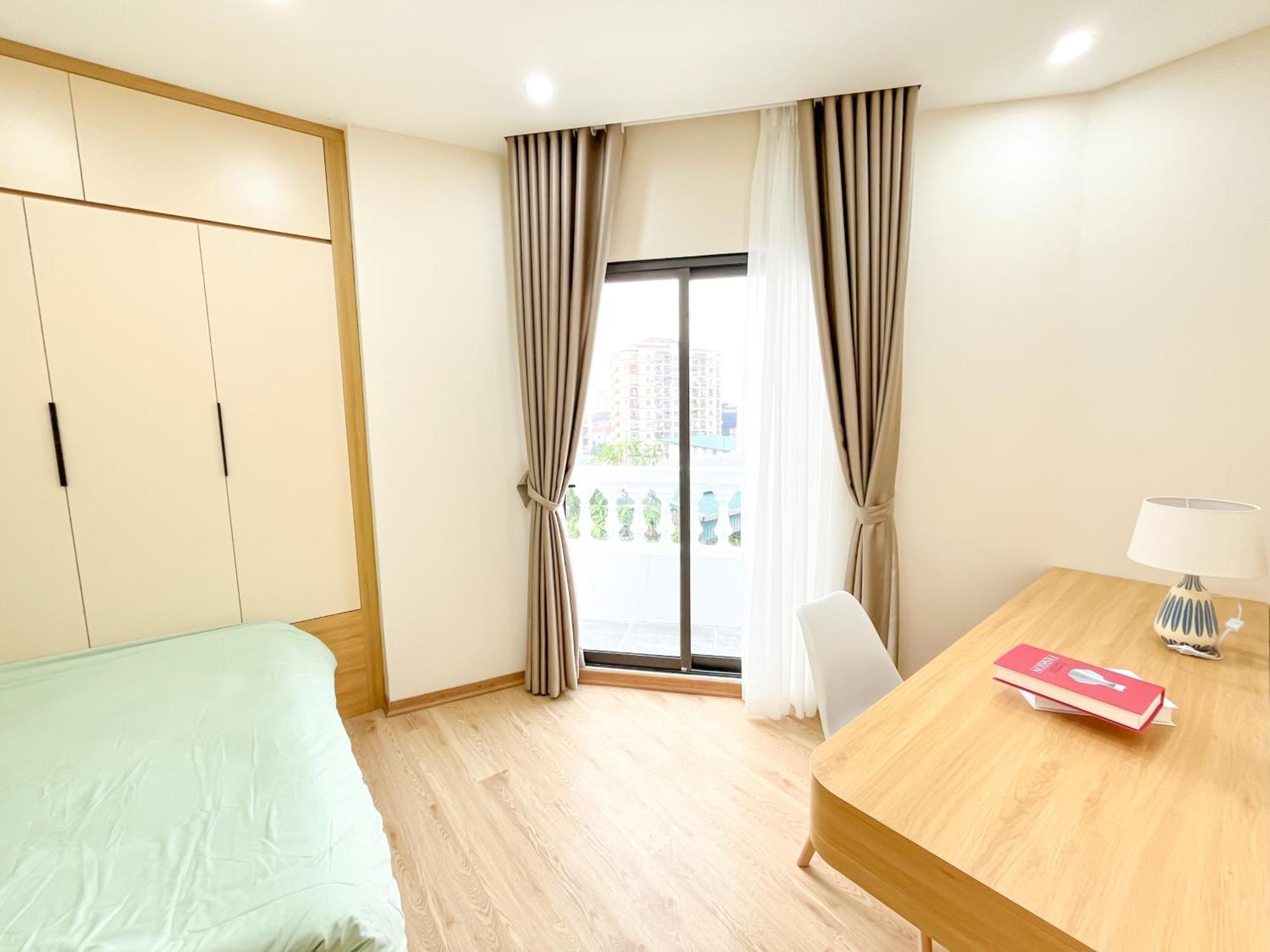Amazing Housing Lac Long Quan Hanoi Buitenkant foto