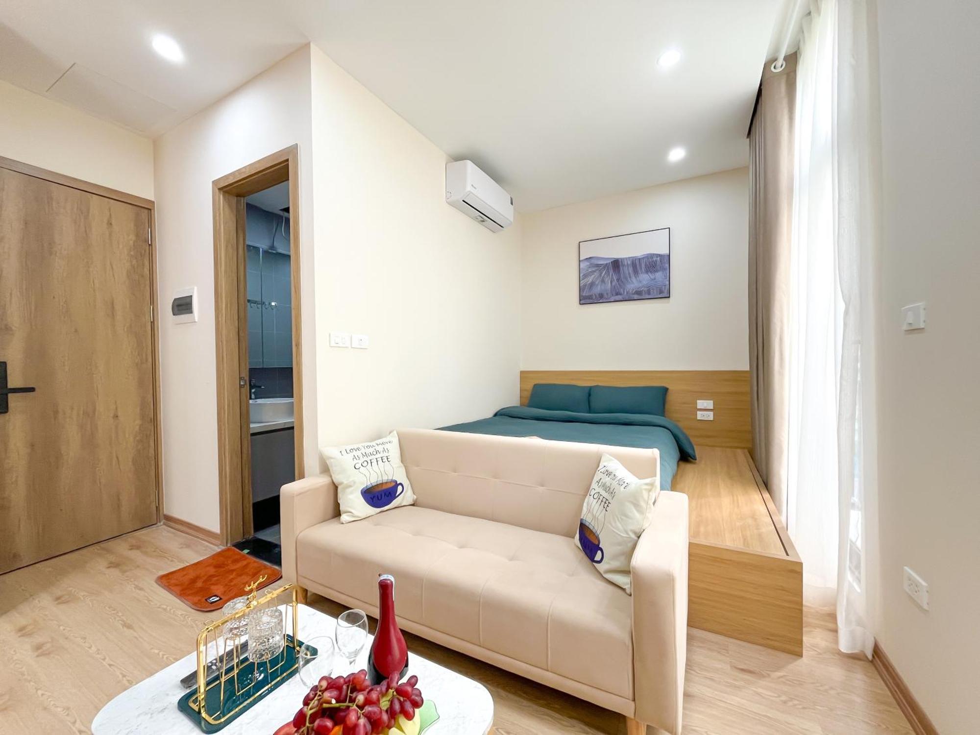 Amazing Housing Lac Long Quan Hanoi Buitenkant foto