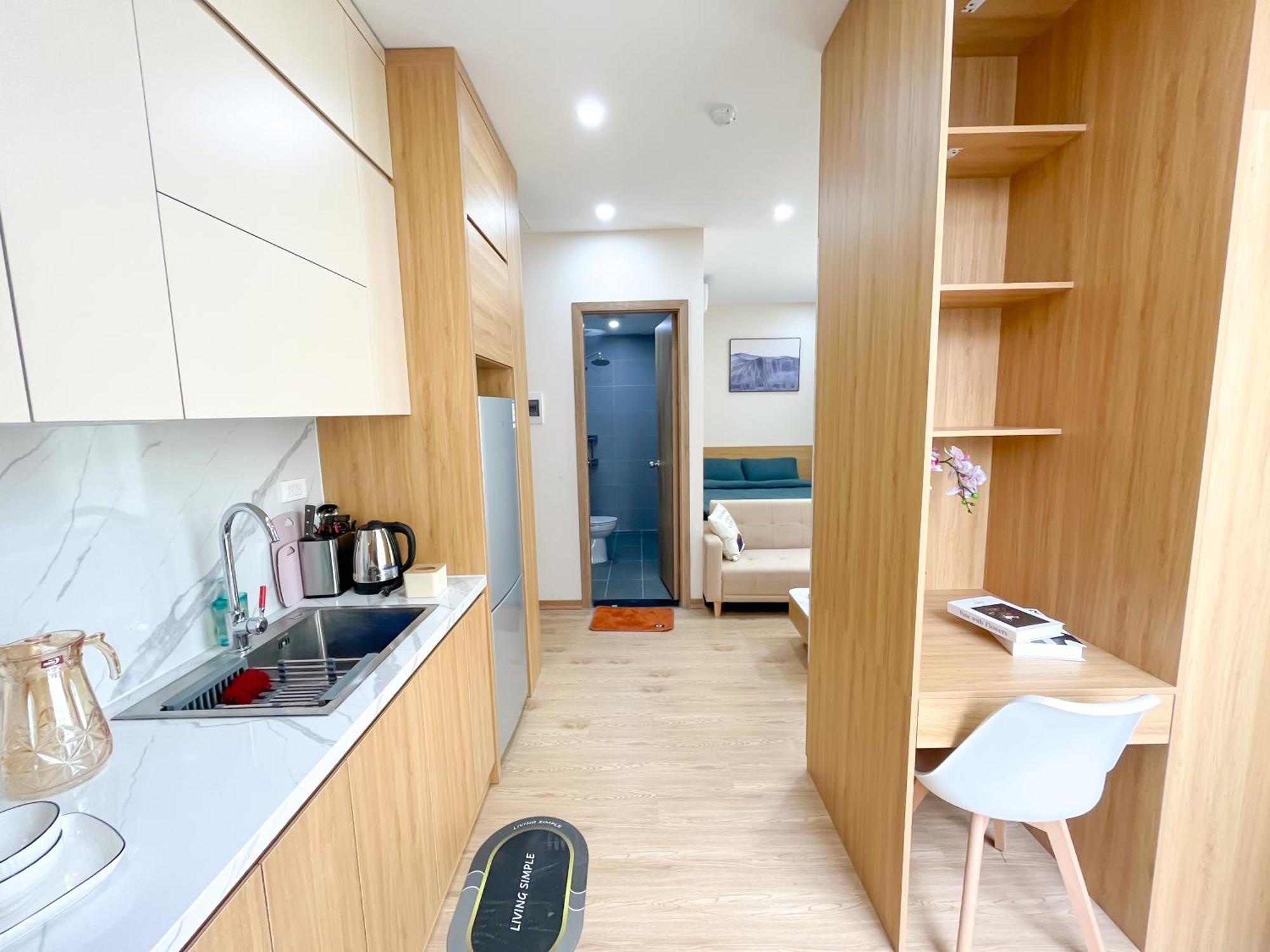 Amazing Housing Lac Long Quan Hanoi Buitenkant foto